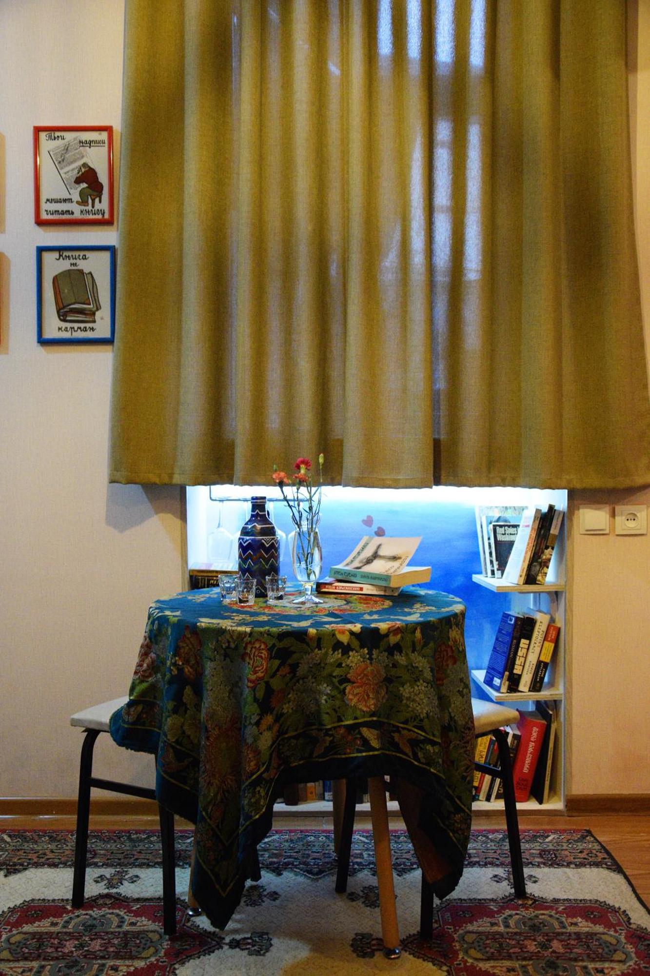 Librarians' Flat Apartment Tbilisi Ngoại thất bức ảnh